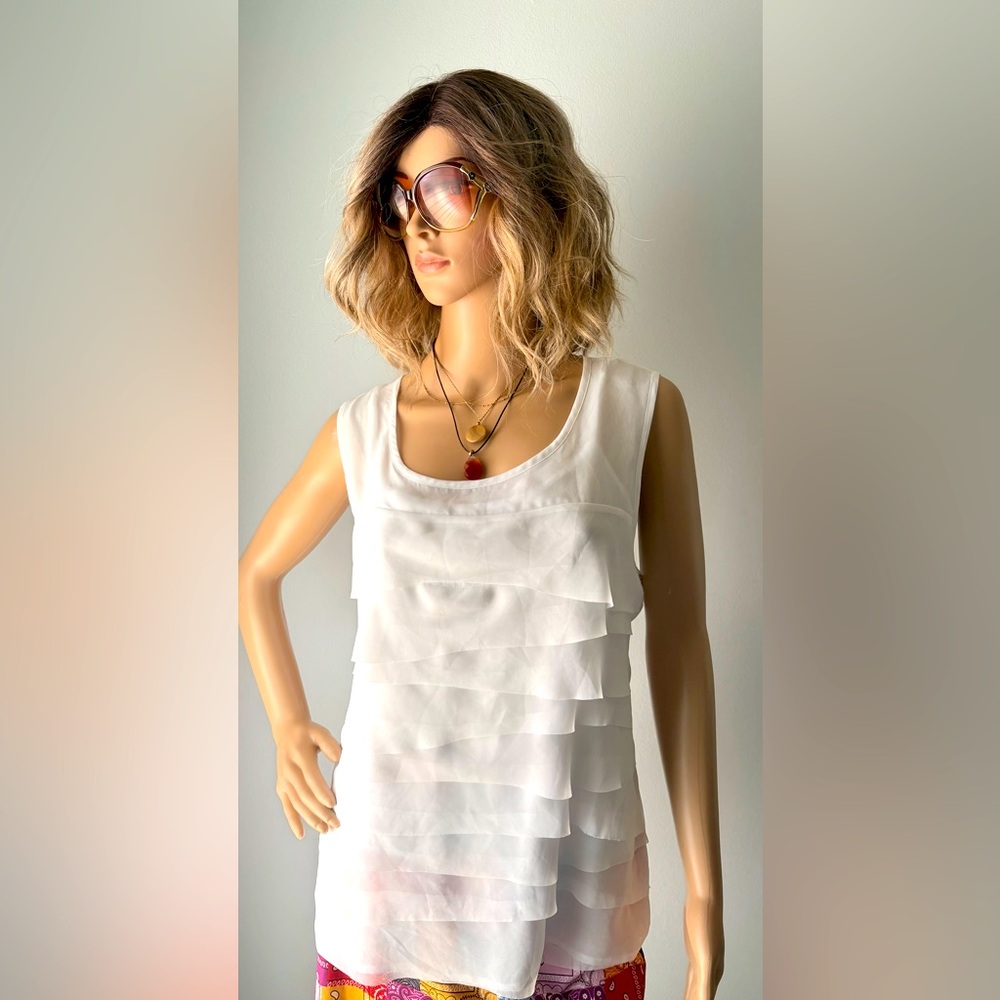 Liz Claiborne White Layered Sleeveless Top ruffles size L